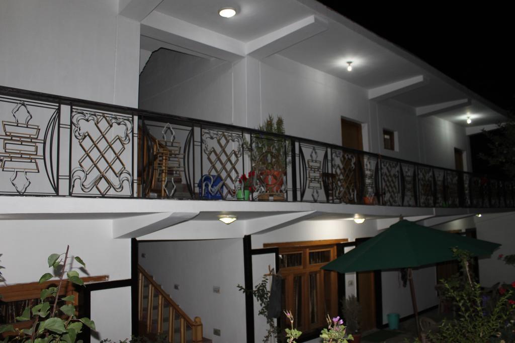 Hotel Travellers House Leh Exterior foto